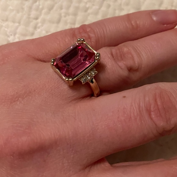 Set of Three Pink Cocktail Rings - Picture 4 of 7